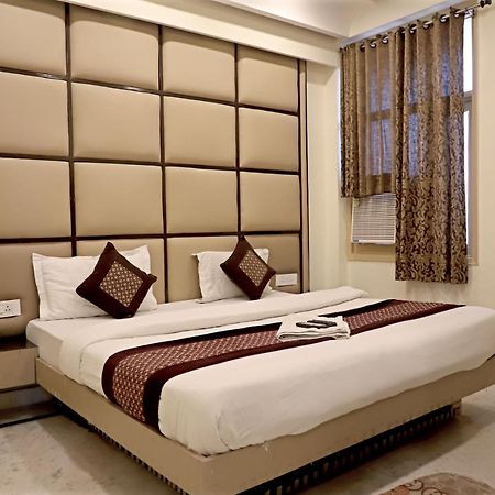 Hotel Klick International Neu-Delhi Exterior foto