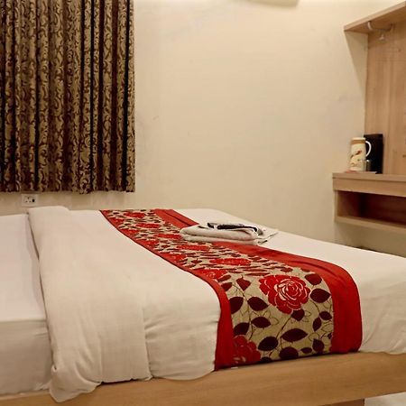 Hotel Klick International Neu-Delhi Exterior foto