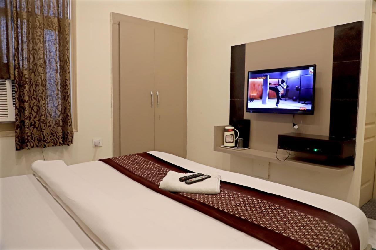 Hotel Klick International Neu-Delhi Exterior foto