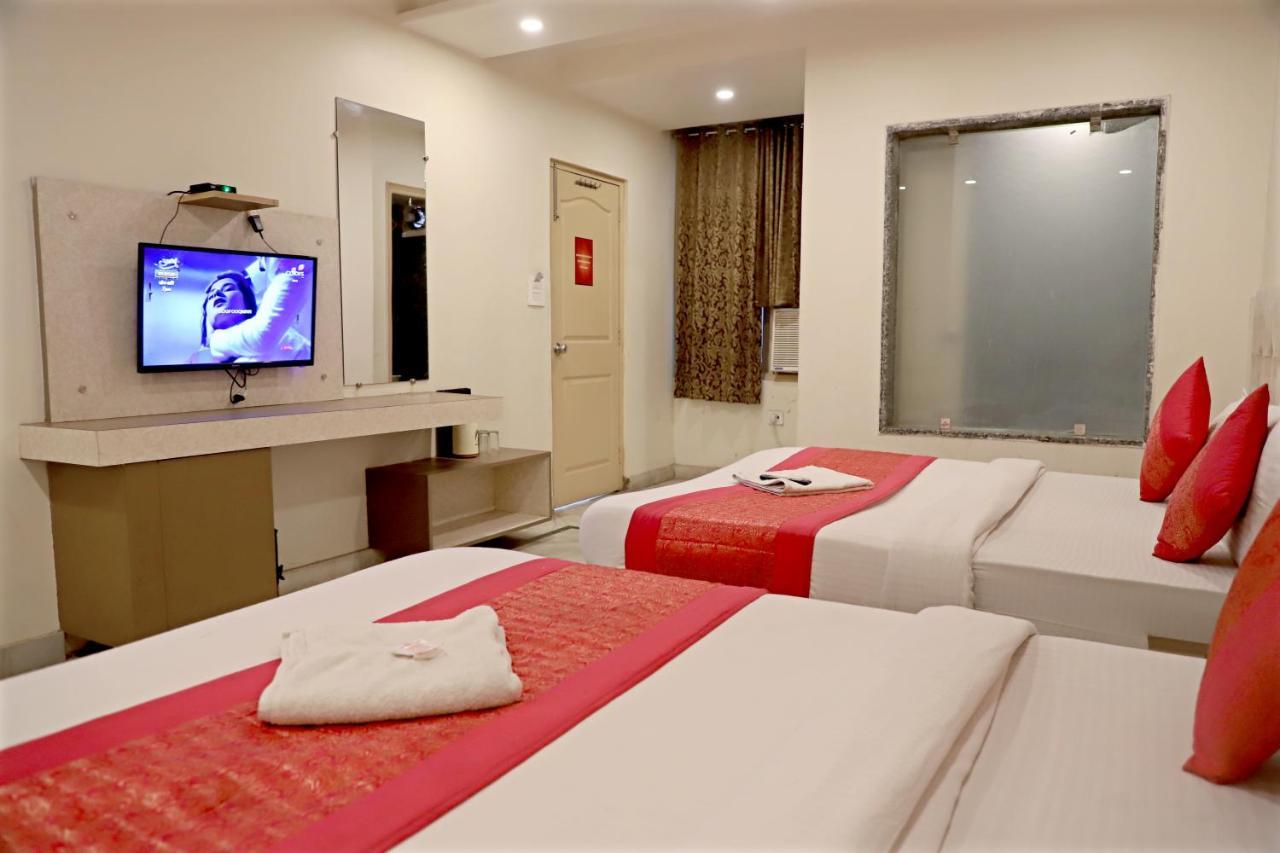 Hotel Klick International Neu-Delhi Exterior foto